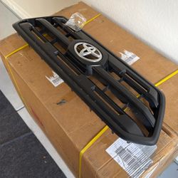 Factory Toyota Tacoma Grill