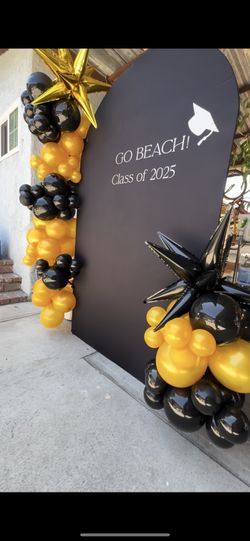 7ft Wooden Balloon Back Drop Stand