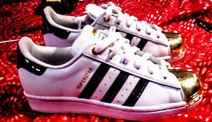 Women's Adidas's Shell Toe Gold