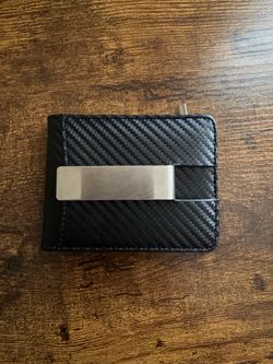 Wallet with clip