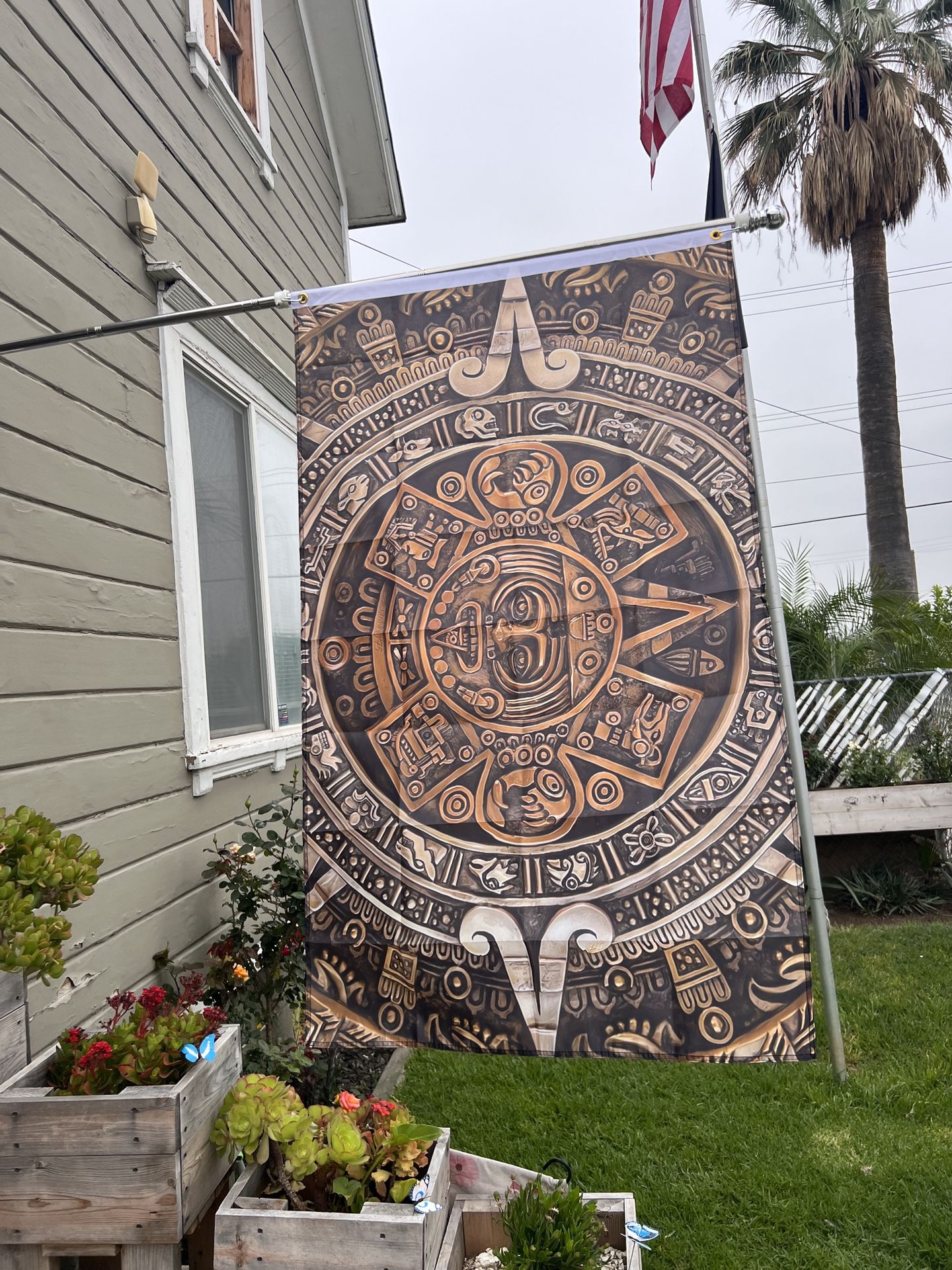 Aztec Calendar Flag Size 3ftx5ft 