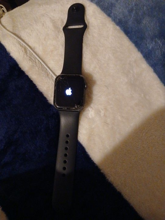 APPLE WATCH SERIES 5