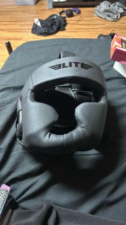 Boxing headgear