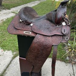 Circle Y (contact info removed)0 Western Show Saddle 15” Hand-Tooled Silver Conchos