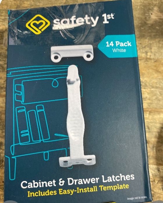 Safety 1st Cabinet & Drawer Latch 14 Pack, Babyproofing Locks