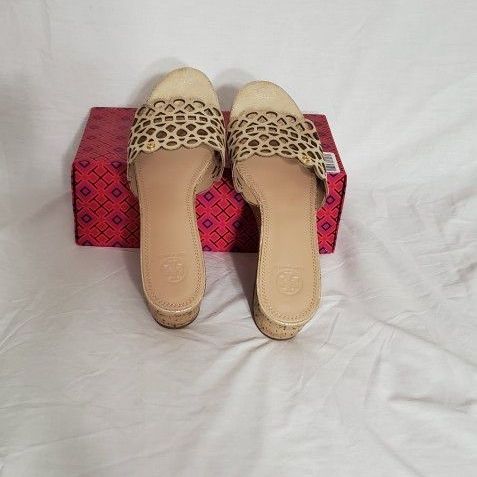 Tory Burch Slip On Wedge Platinum Size 10.5