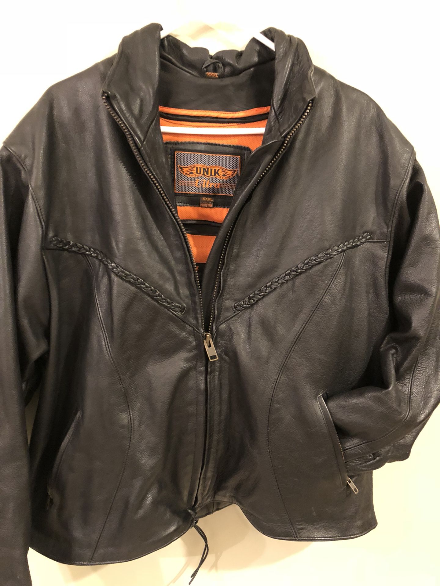 Women’s leather Jacket  Very Nice