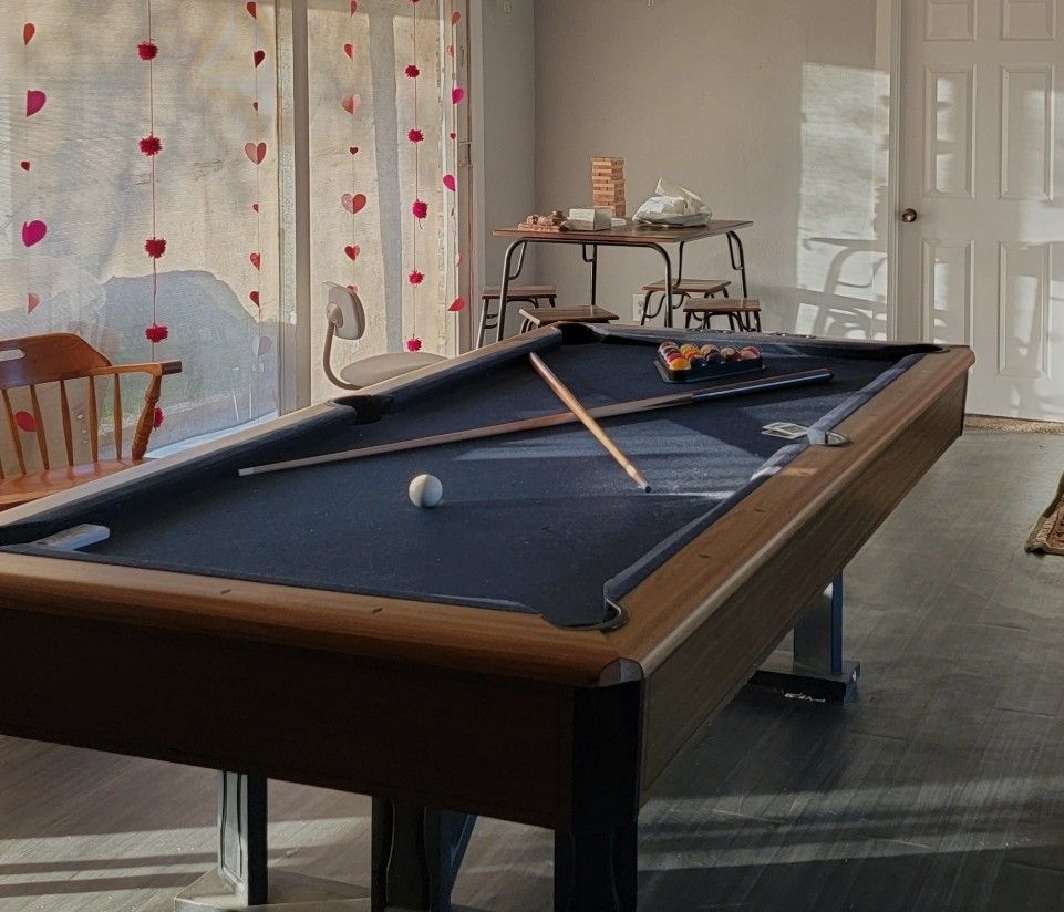 Blue Felt Pool Table (With Rails)