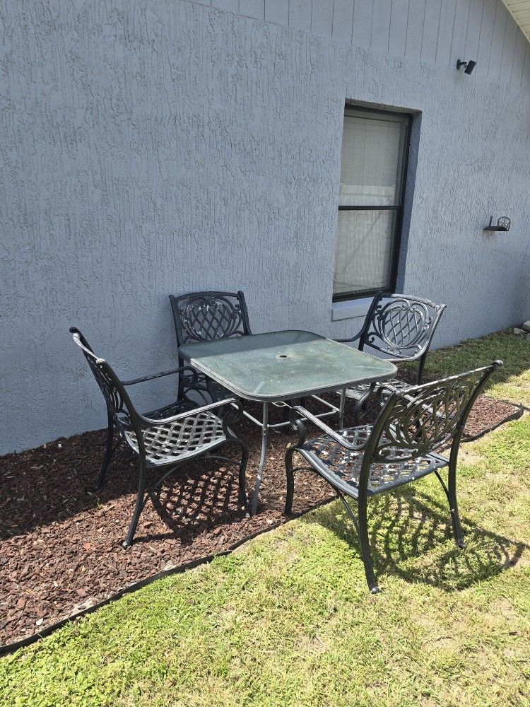 Outdoor Table And Chairs
