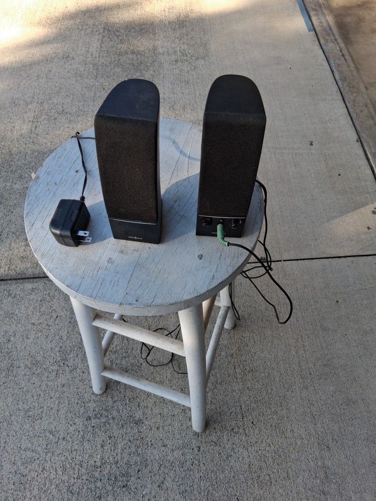 Desk Top Speakers + Key Pad