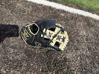 Pro Grade 11 3/4 Heart Of The Hide