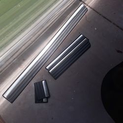 2000 silverado body side molding