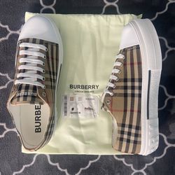 Burberry Shoes 