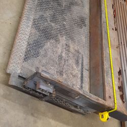 Truck Lift gate 