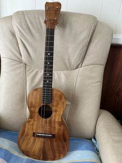 Peter Lieberman Baritone Ukulele