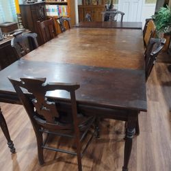 Dining Room Table And 6 Chairs 