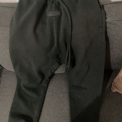 Essentials pants stretch limo (FW22) size small men