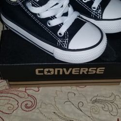 Converse Kids Size 6