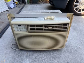 Frigidaire / Electrolux window a/c 6000 btu with remote $30