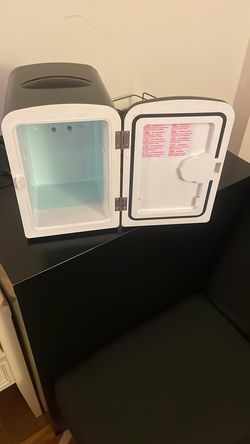 Mini fridge