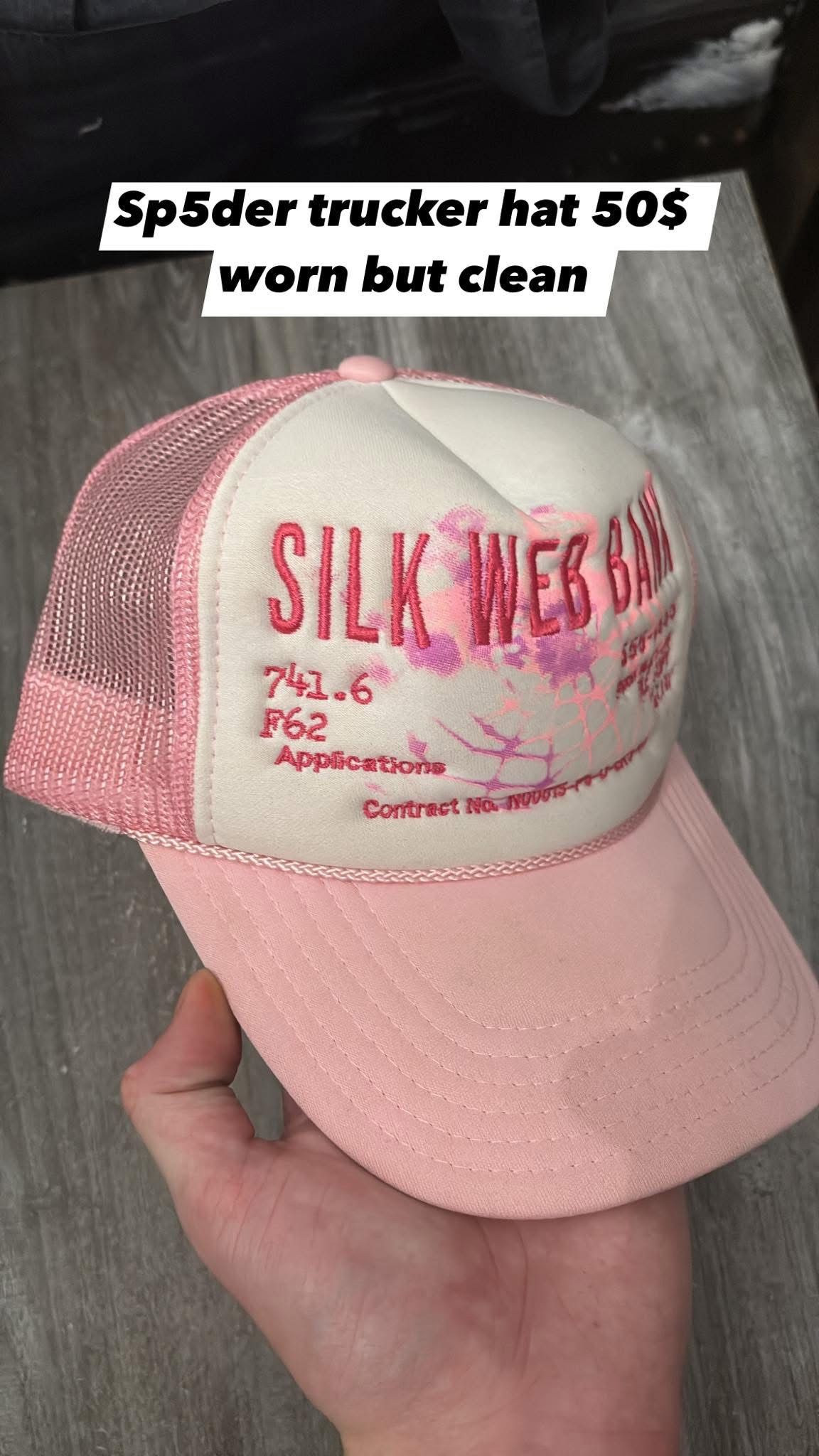 Sp5der Trucker Hat Used 50$