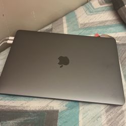 Apple MacBook Pro 16 Inch