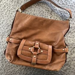 Michael Kors A-0806 Amherst Large Leather Hobo Shoulder Bag Lt. Cinnamon Brown Purse