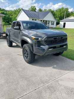 2025 toyota tacoma premium trd off-road