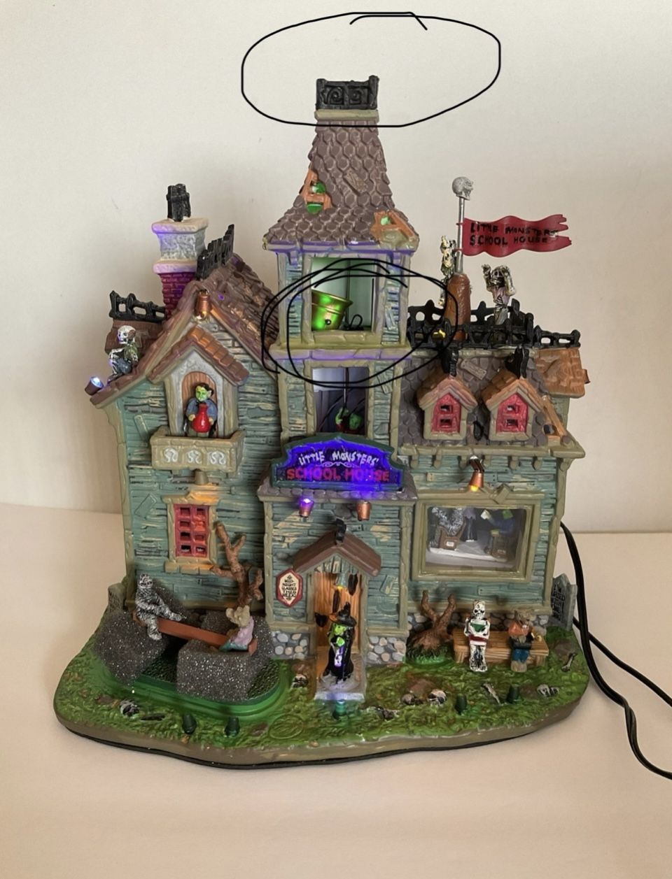 Lemax Little Monsters Schoolhouse (Adapter Included)