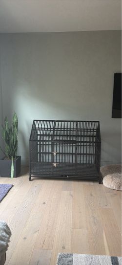 XL Heavy Duty Metal Dog Crate