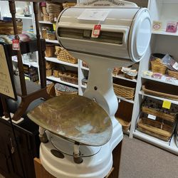 Sale… Antique Standard Computing Scale
