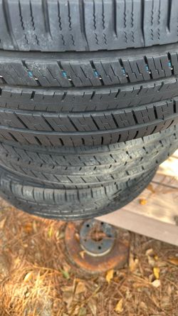 Set Tires 235/65/17