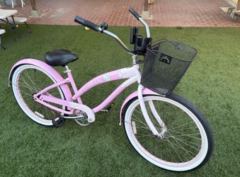 FREE* Hello Kitty women’s beach cruiser BMX