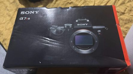 Sony Alpha a7R III A Full-Frame Mirrorless Camera Body