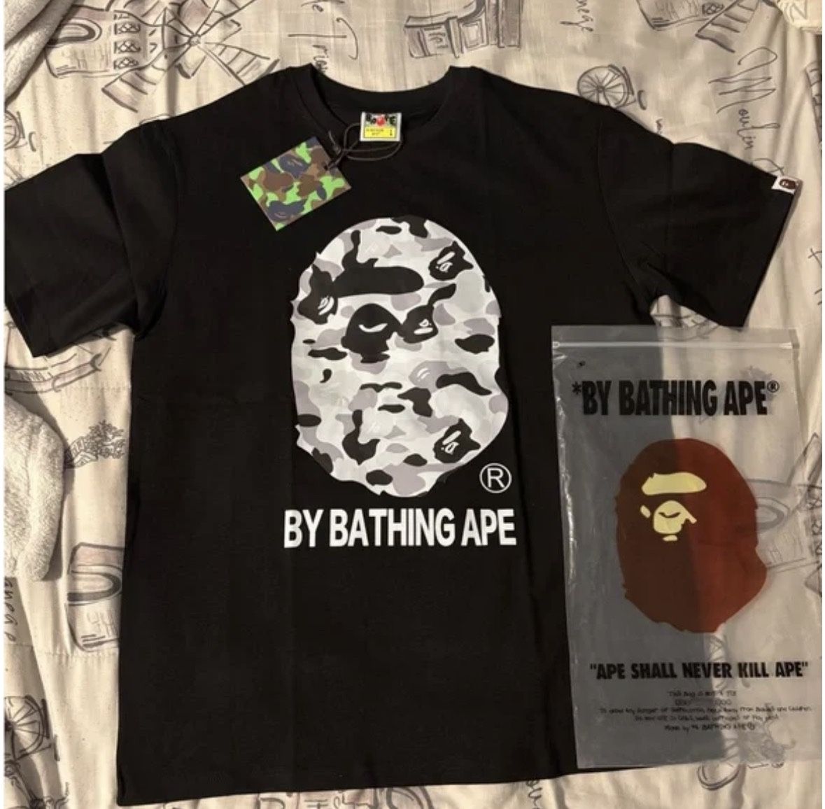 BAPE T SHIRT