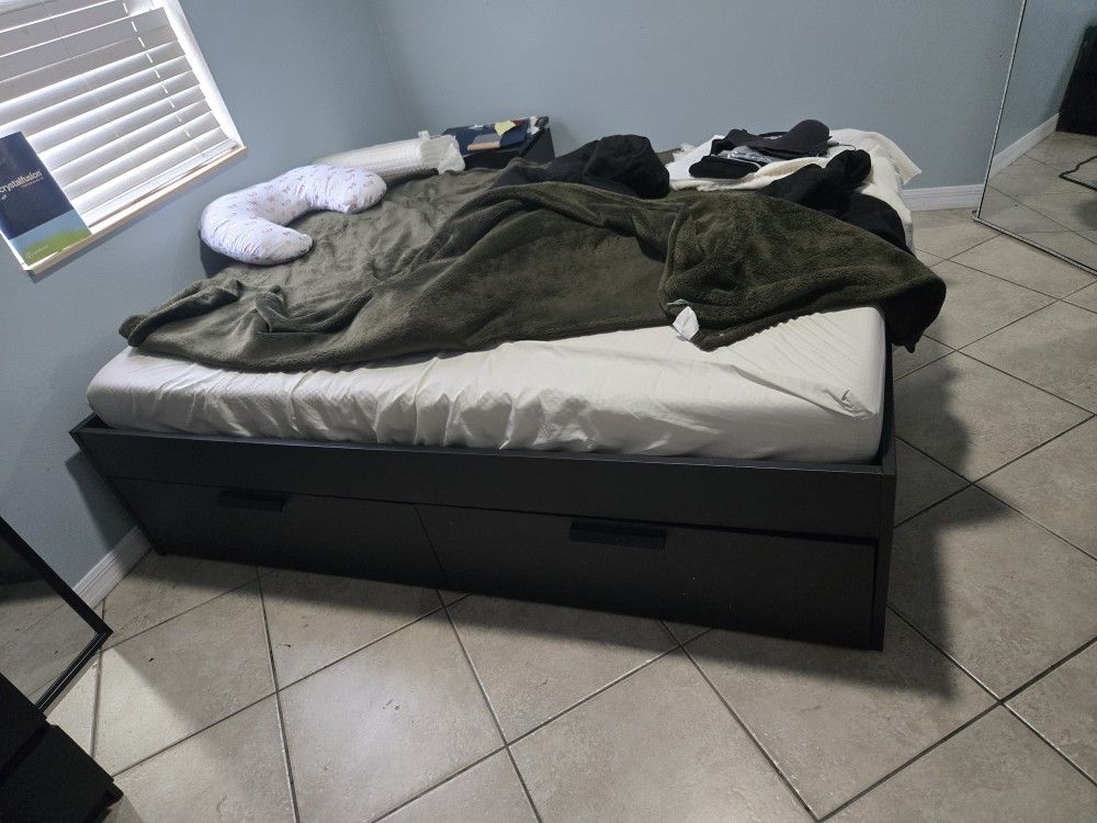 Full Size Bed Frame With 2 Night Stands 