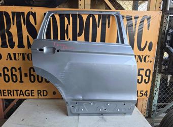 2018-2024 vlolswagen Tijuana rh rear door