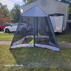 10X10 Screened In Tent Canapy 
