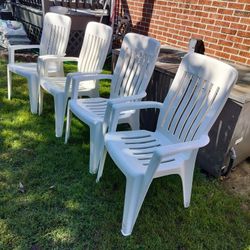 Beast Casper White Plastic Chairs  Wide Body Style Must Pickup 