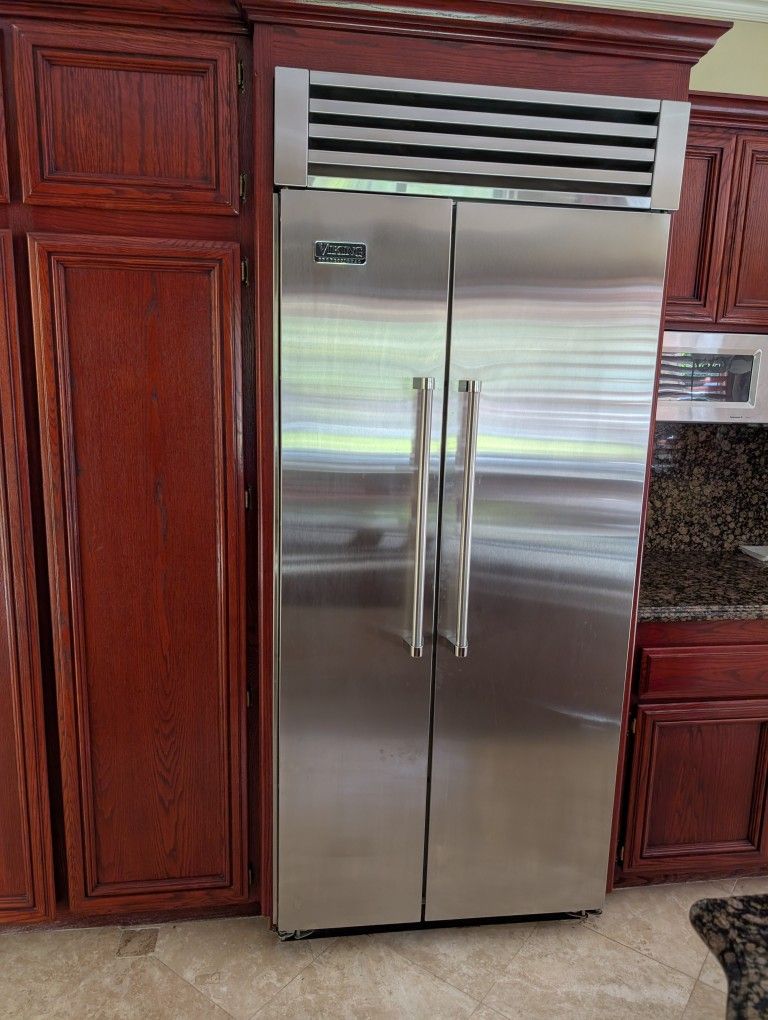 Viking 36 Inch Built-in Refrigerator VCSB Series