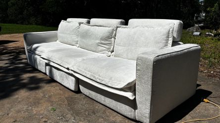 *FREE DELIVERY* Cream Colored Electric Recliner