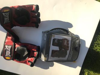 Everlast multi purpose striking gloves