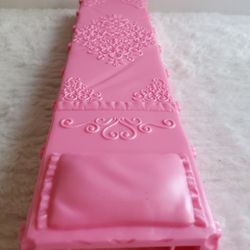 2010 Mettel Barbie Bed