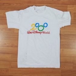 Vintage 2000 Walt Disney World Embroidered Men's Small Mickey Ears Parks Shirt