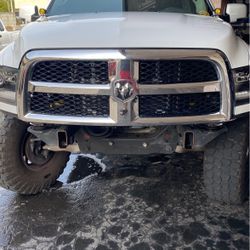 Ram 2500 Hd Grille