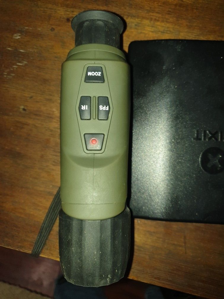 Digital Monocular