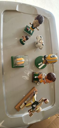 BRETT FAVRE BOBBLE HEADS COLLECTIBLES