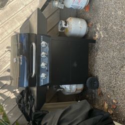 BBQ With propane tank 