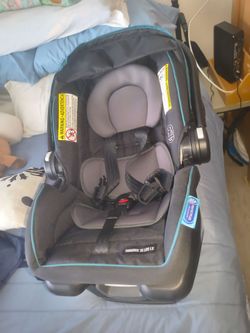 stroller and car seat