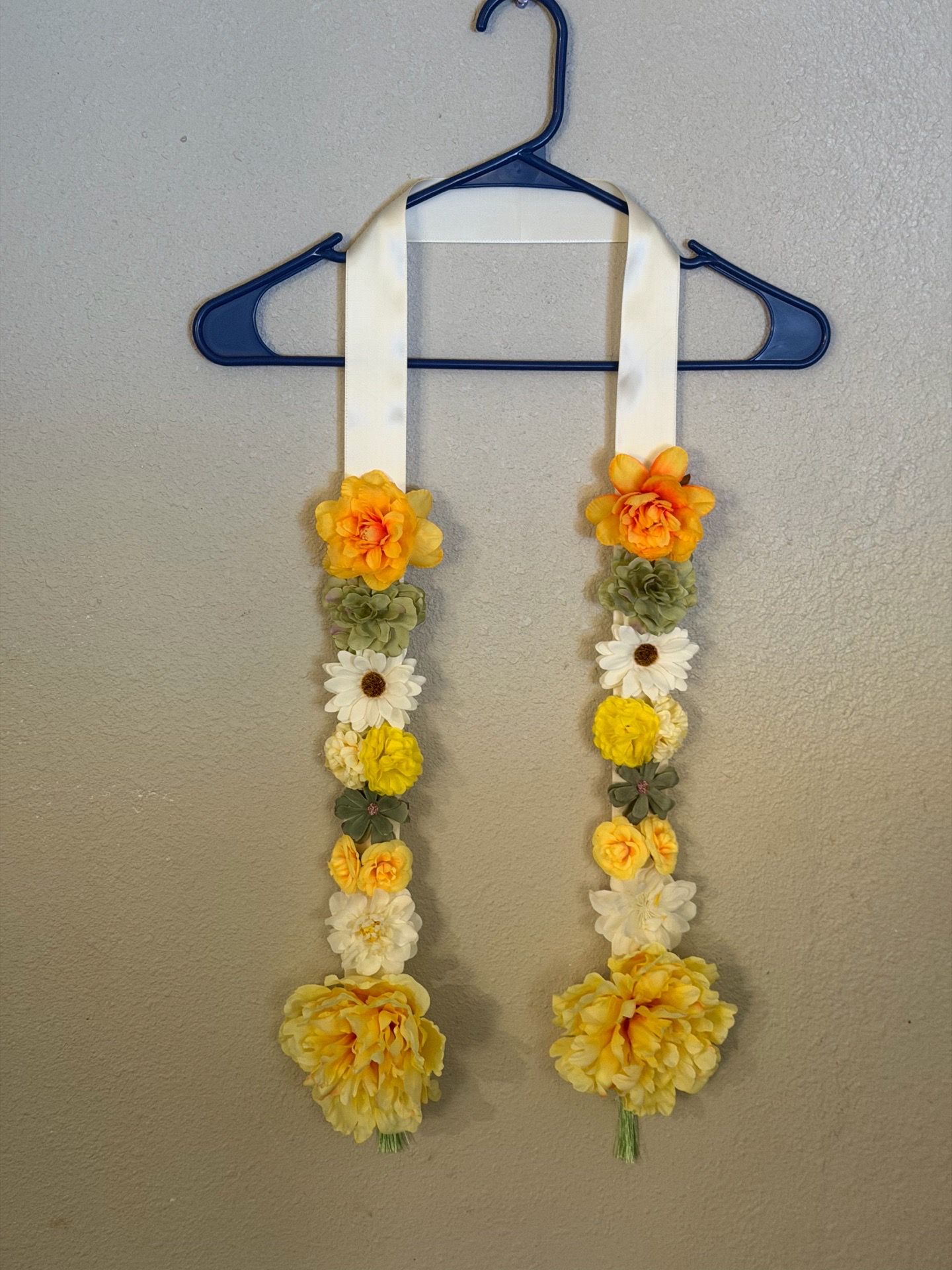 Flower lei